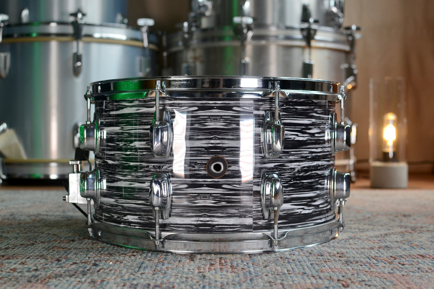 HD Custom 14x8" Snare Drum in Black Oyster Pearl Finish
