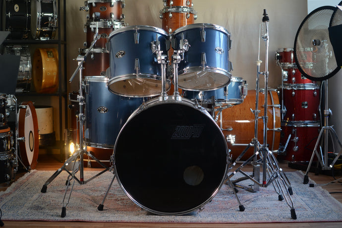 Drum World UK 5 Piece Drum Kit in Metallic Blue inc. Hardware