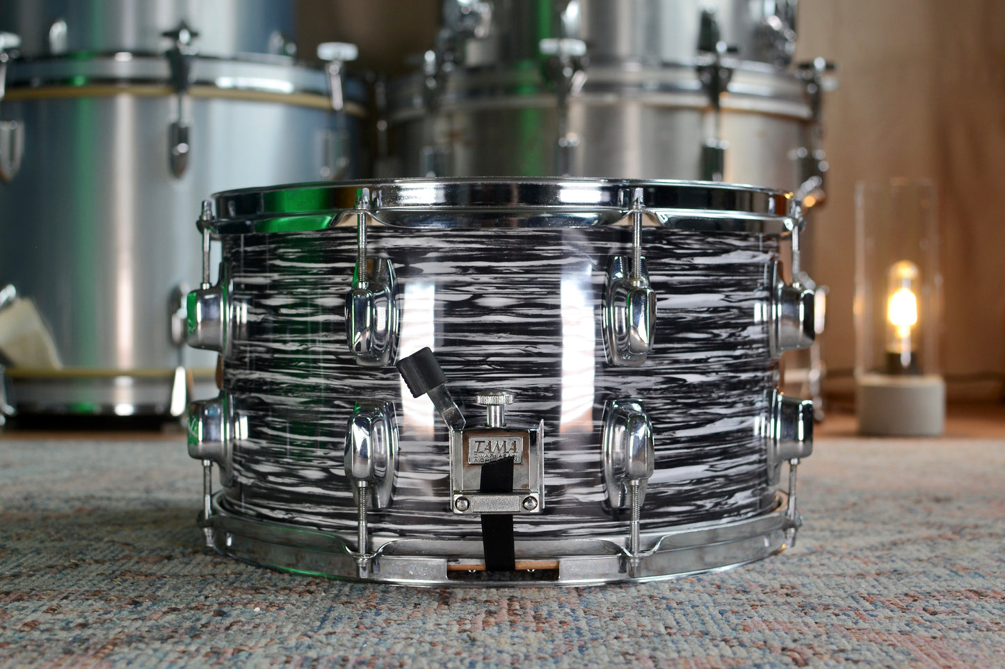 HD Custom 14x8" Snare Drum in Black Oyster Pearl Finish