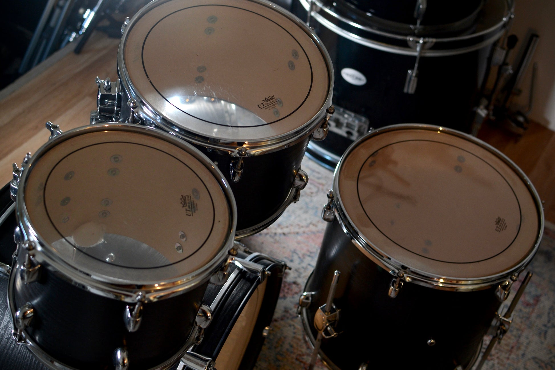 Sonix '924' Fusion Drum Kit in Black Wood Vinyl Finish - 10/12/14/20/14SD