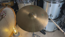 Load and play video in Gallery viewer, Paiste 505 18&quot; Ride Cymbal 1985 - 1645g
