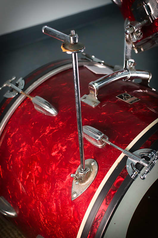Tama / Drum Mate '3' Drum Kit inc Snare Drum - 1966 - Red Pearl
