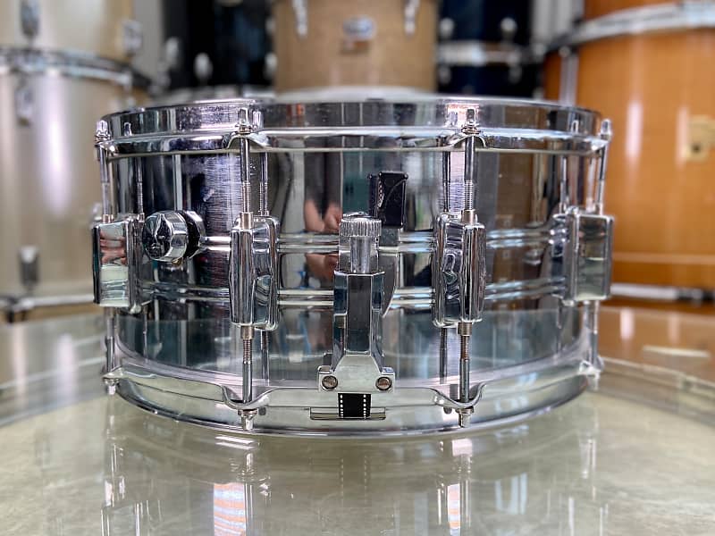 Pearl Professional Series 14 x 6.5" Steel Snare Drum - 1980's