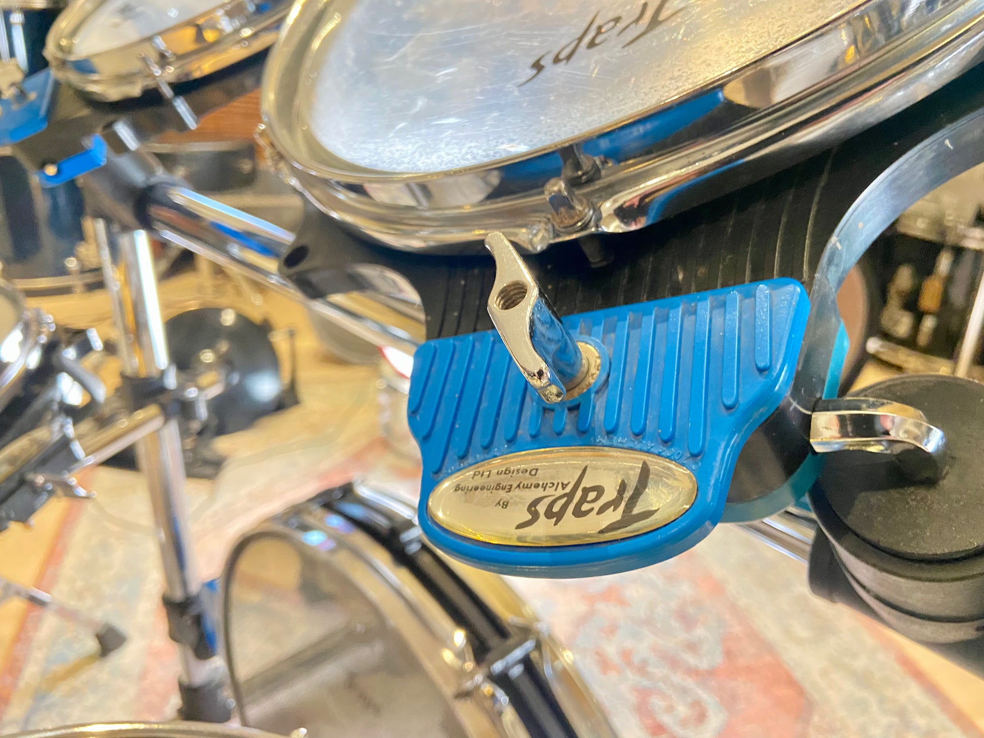 Traps A-400 Full Drum Kit with Cymbals & Hardware