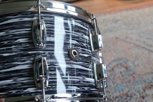 HD Custom 14x8" Snare Drum in Black Oyster Pearl Finish
