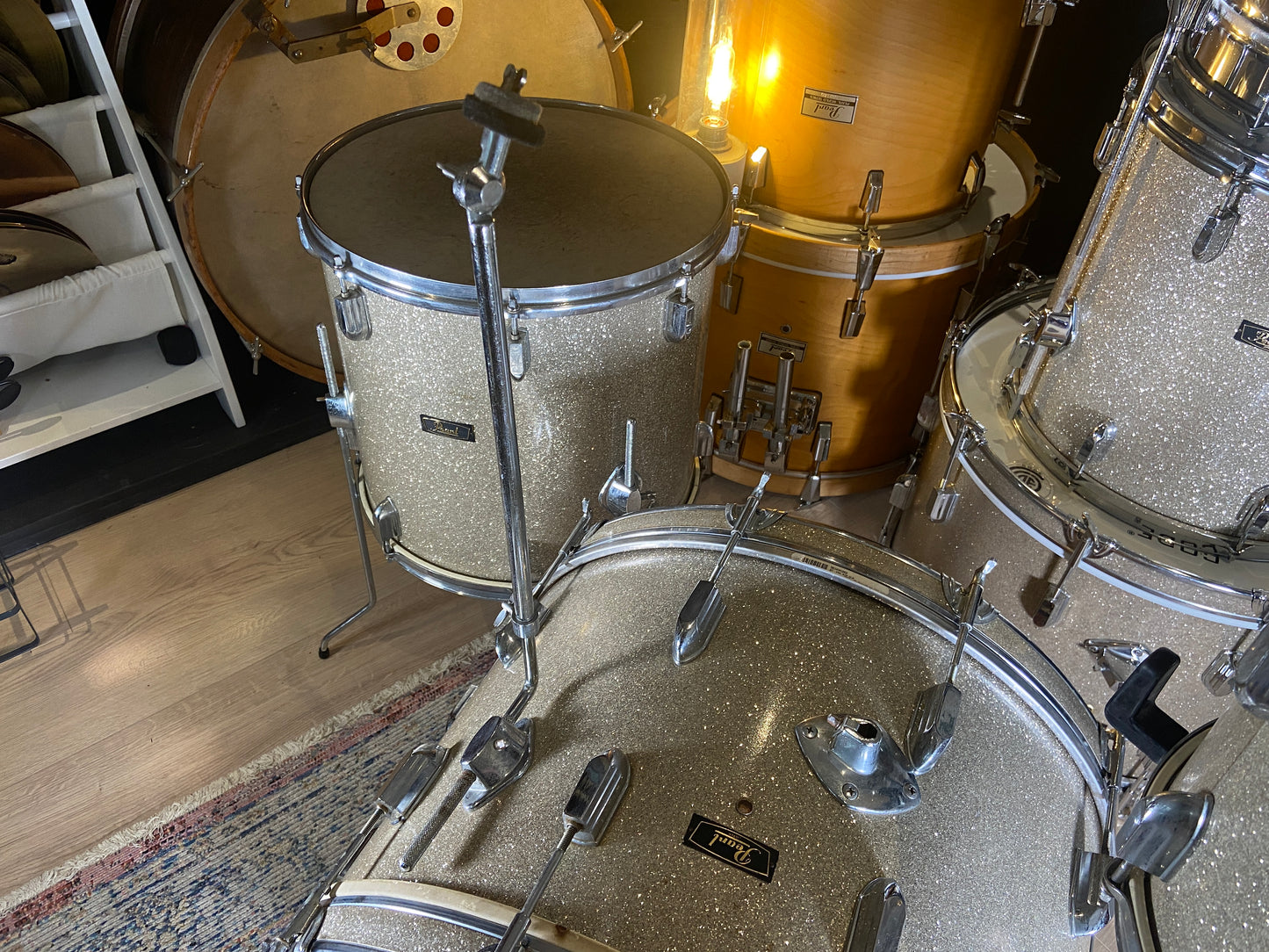 Pearl 'Artist Outfit' Vintage Drum Kit in Gold Sparkle - 1975