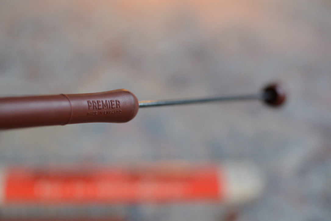 Premier Vintage Brushes in Original Packaging - Retractable - Steel Wire - Red Grips