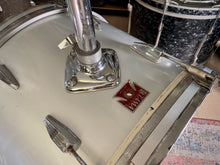 Load image into Gallery viewer, Tama Red Badge Swingstar &#39;SS-50DX&#39; Drum Kit In Metallic White - 1977
