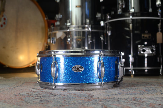 Slingerland Deluxe Student Model 14x5.5" Snare Drum in Sparkling Blue Pearl - 1973