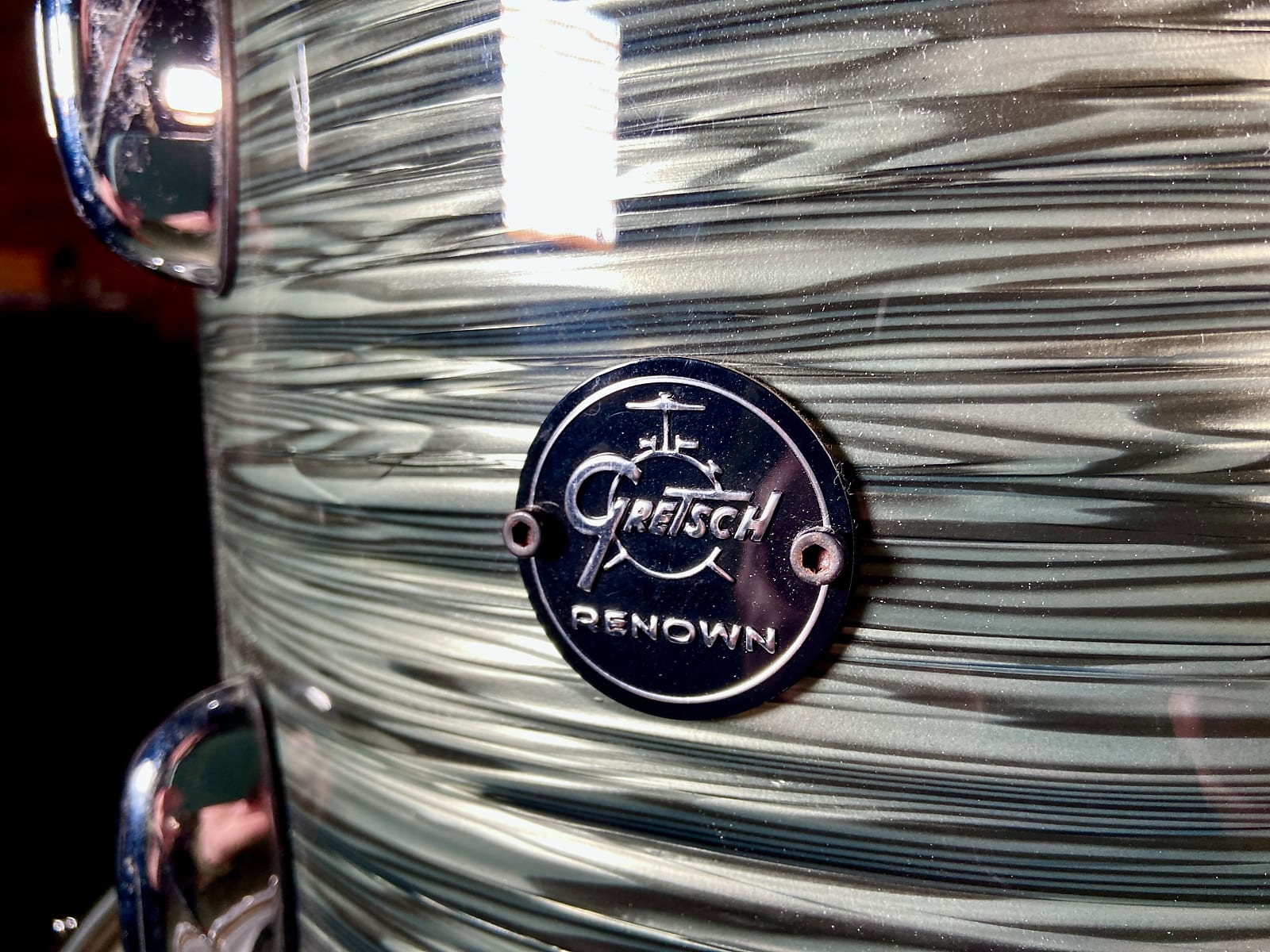 Gretsch Renown Maple Drum Kit in Silver Oyster Pearl - 24”/13”/16”