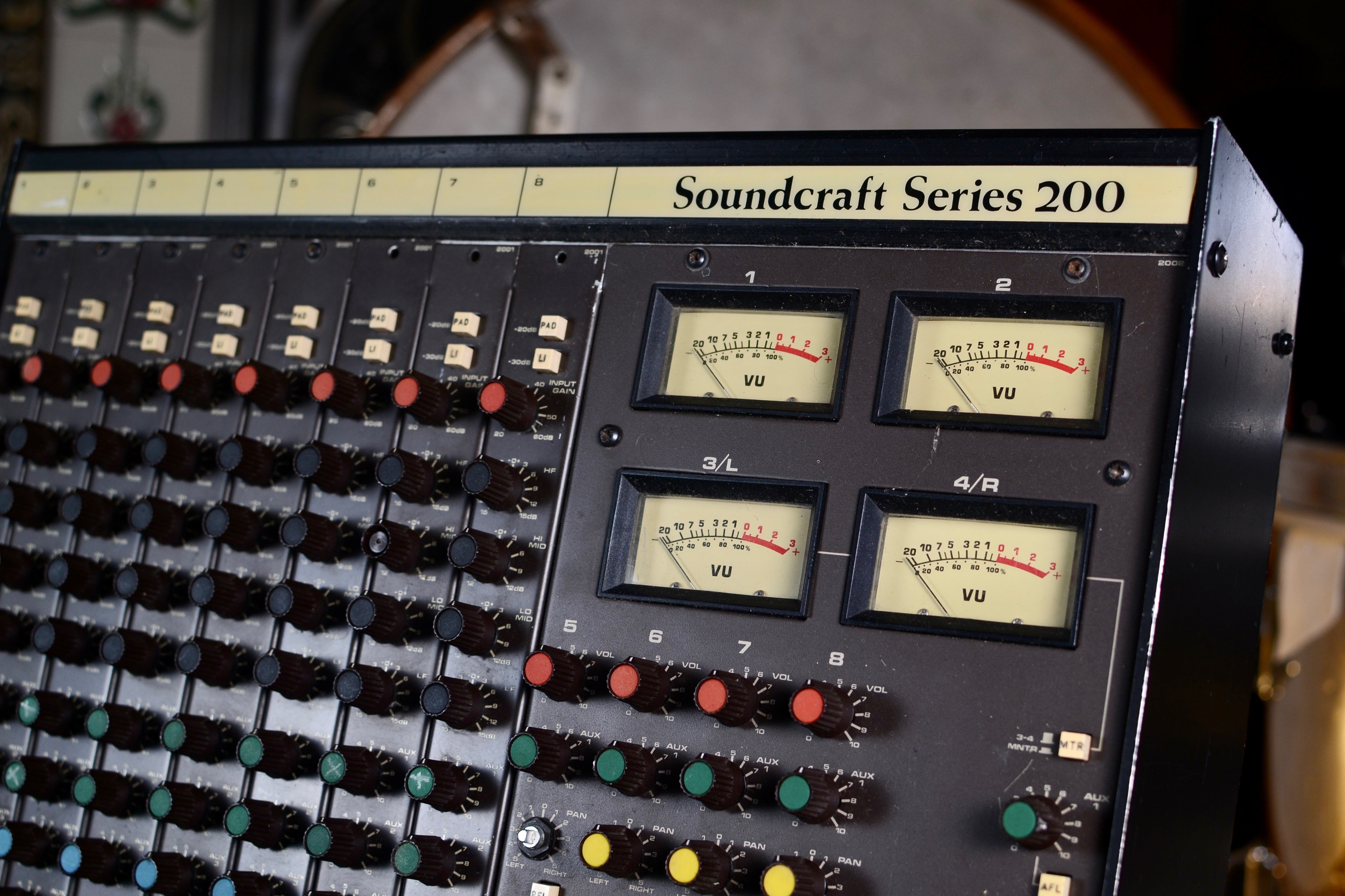 Soundcraft Series 200 8-Channel Vintage Analogue Mixing Desk - 1984 –  Horny's Drums