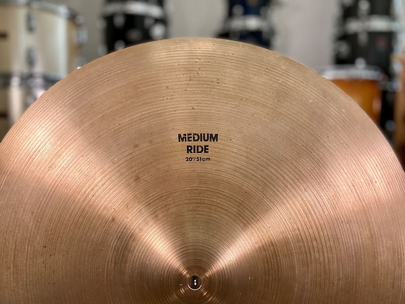 Zildjian Avedis 20" Medium Ride Cymbal - 2659g