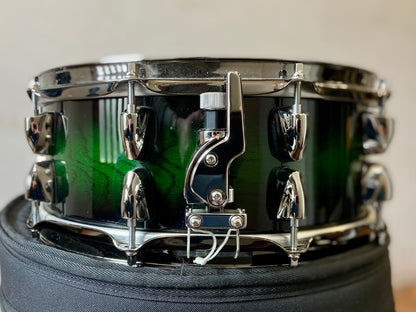 Yamaha 14x5.5" Live Custom Snare Drum in Emerald Shadow Fade